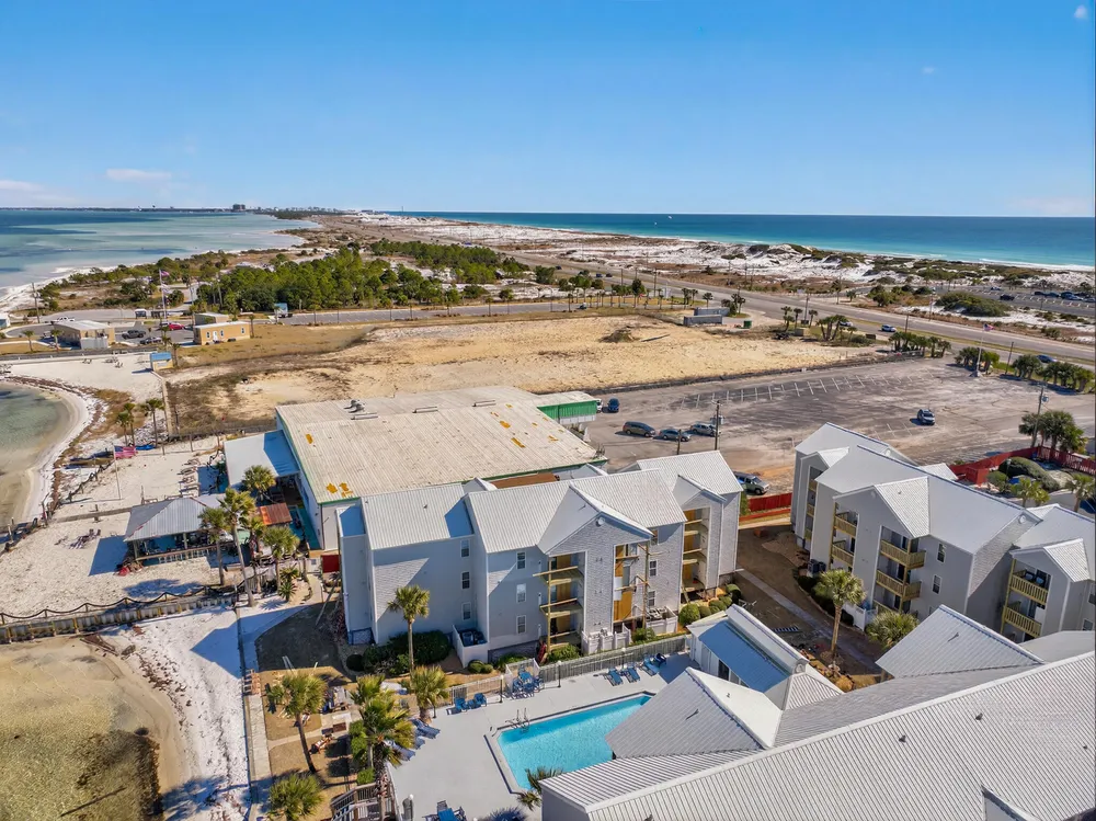 1330 Miracle Strip Pkwy SE, Fort Walton Beach, FL 32548