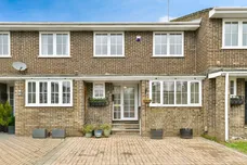 Glovers Close, HERTFORD