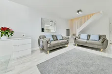 Glovers Close, HERTFORD