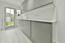 Glovers Close, HERTFORD