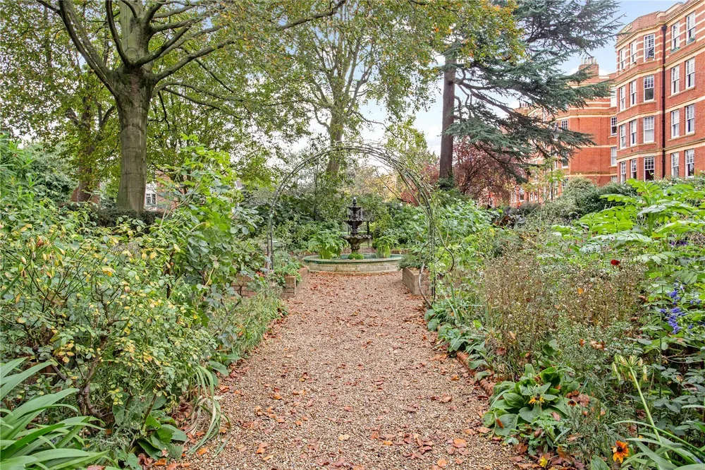 Fauconberg Road, London, W4