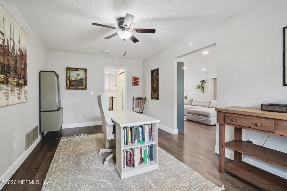 9190 Tottenham Ct, Jacksonville, FL 32257