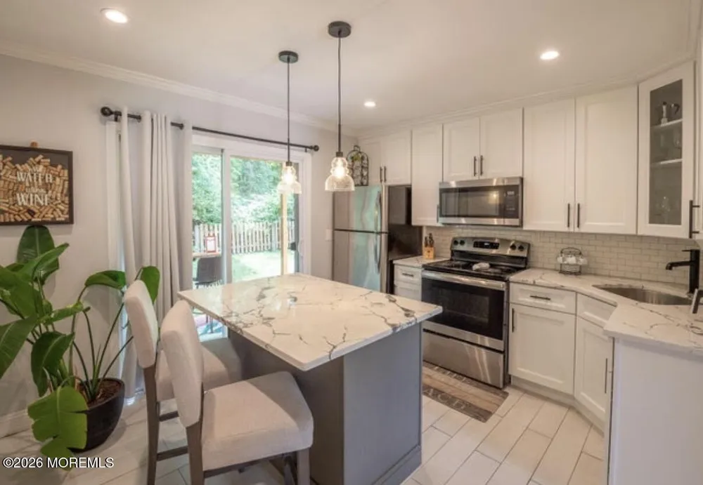 96 East Ave, Atlantic Highlands, NJ 07716