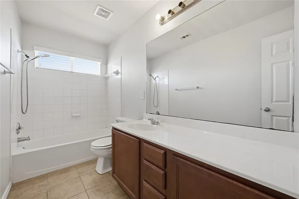 6717 Mundo Dr, Waco, TX 76712