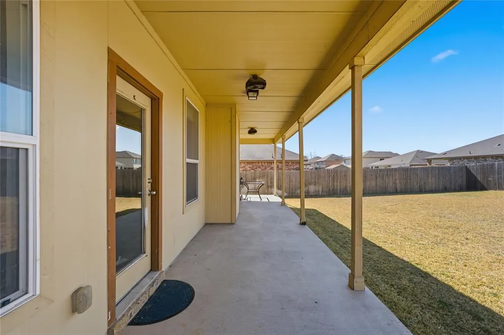 6717 Mundo Dr, Waco, TX 76712