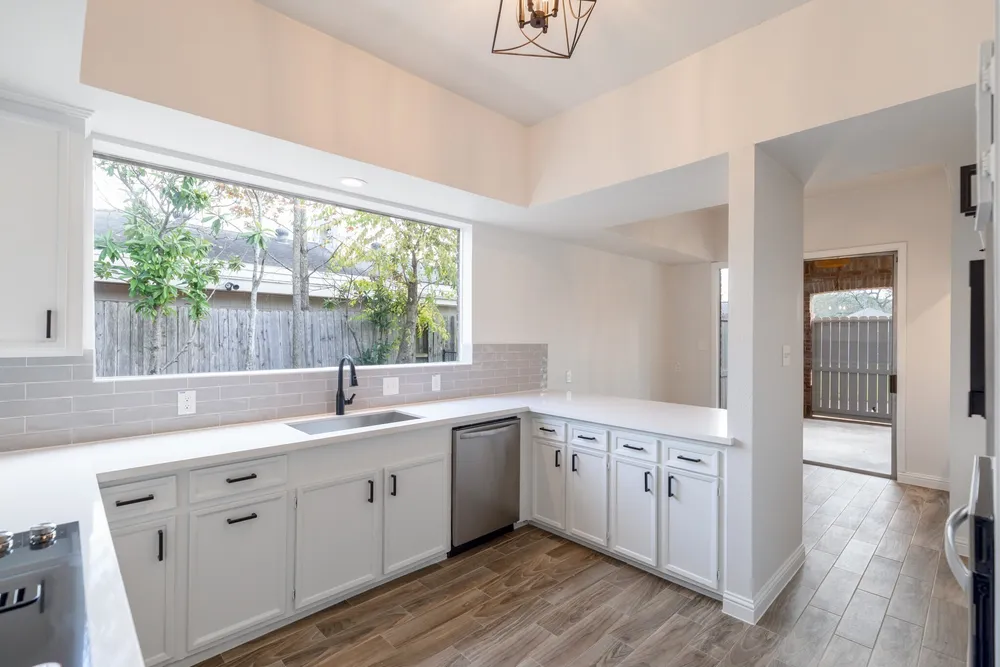 20 Charleston St N, Sugar Land, TX 77478