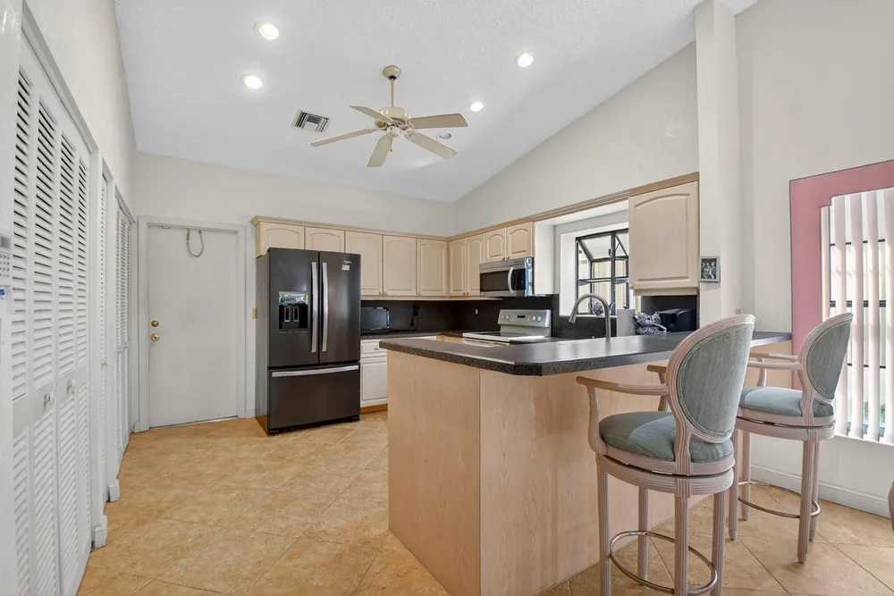 4698 Sextant Circle, Boynton Beach, FL 33436