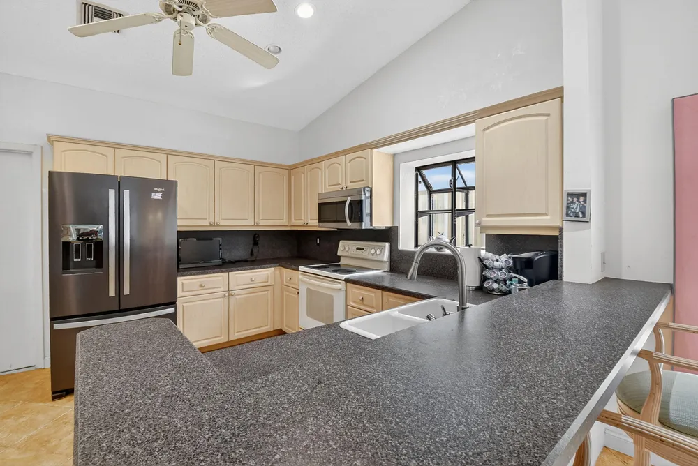 4698 Sextant Circle, Boynton Beach, FL 33436