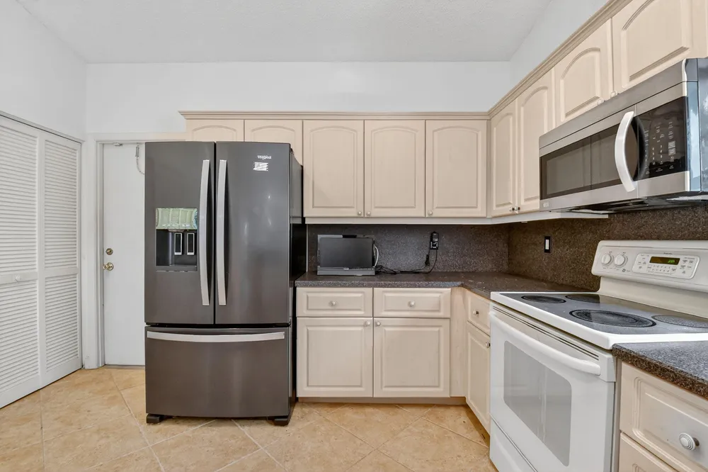 4698 Sextant Circle, Boynton Beach, FL 33436