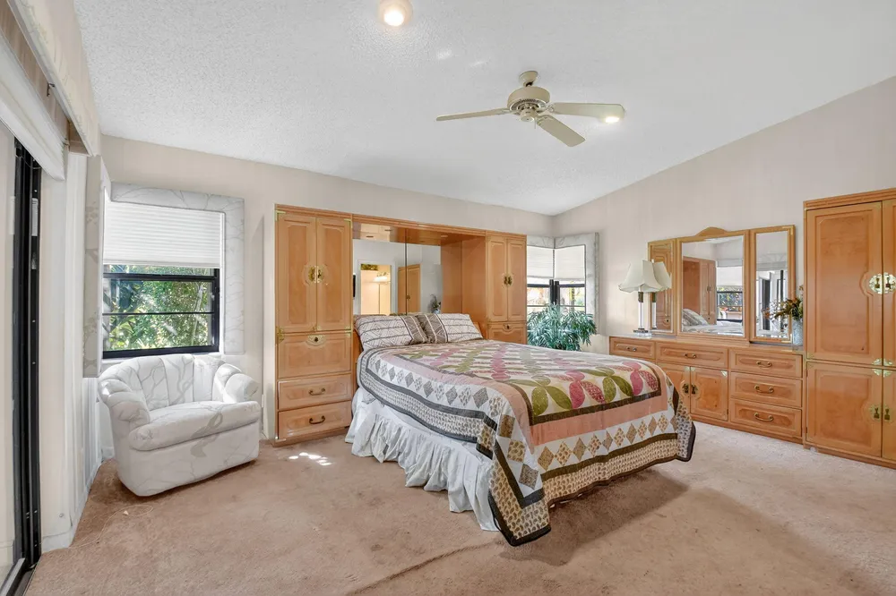 4698 Sextant Circle, Boynton Beach, FL 33436