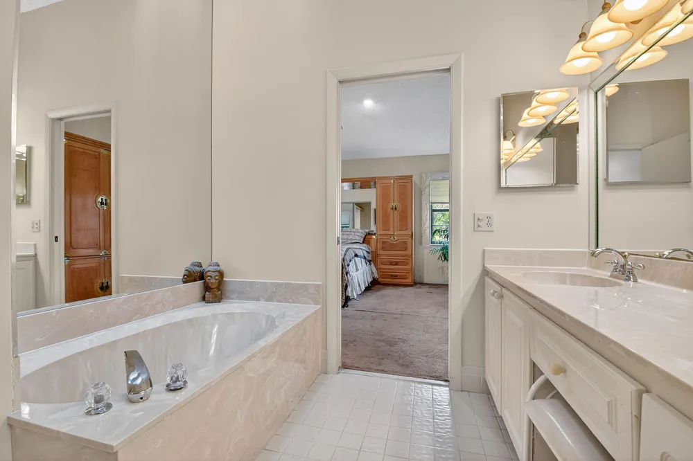 4698 Sextant Circle, Boynton Beach, FL 33436