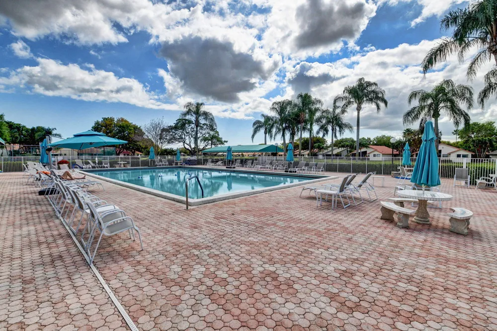 4698 Sextant Circle, Boynton Beach, FL 33436