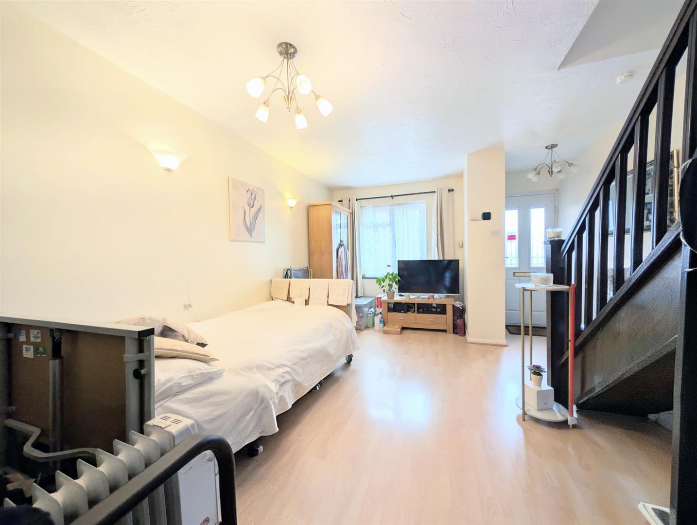 Littlebrook Avenue, Slough Image 2