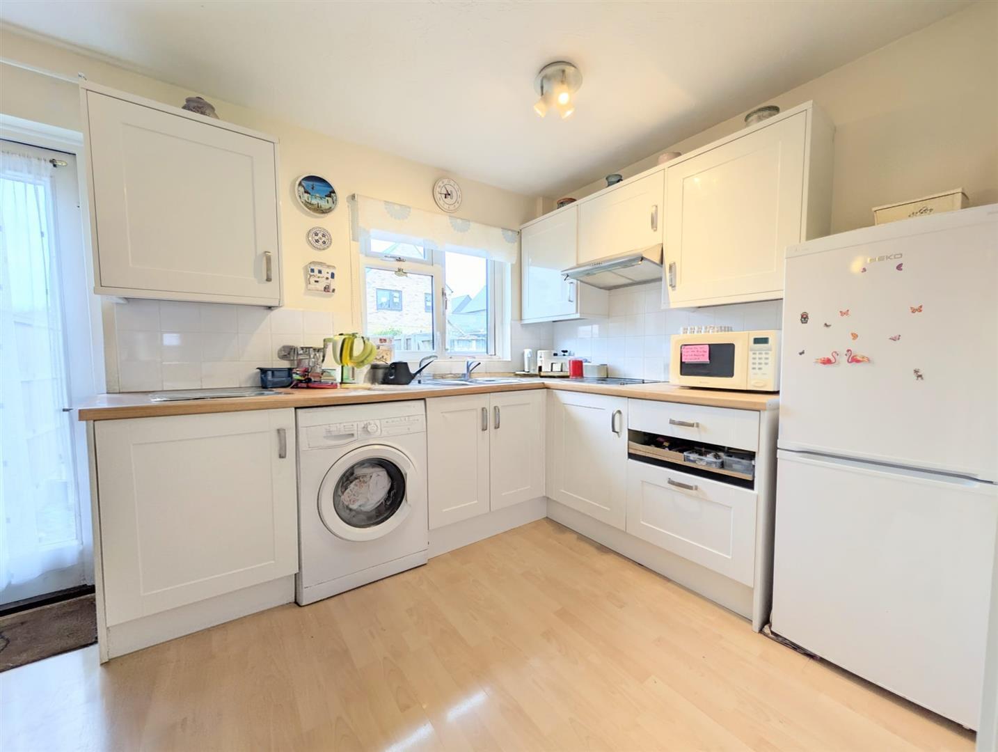 Littlebrook Avenue, Slough Image 4