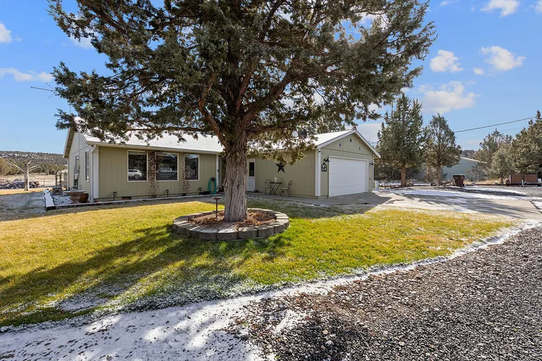 13574 SE Southwood Dr, Prineville, OR 97754