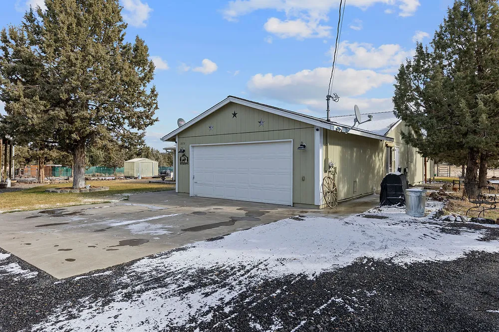 13574 SE Southwood Dr, Prineville, OR 97754