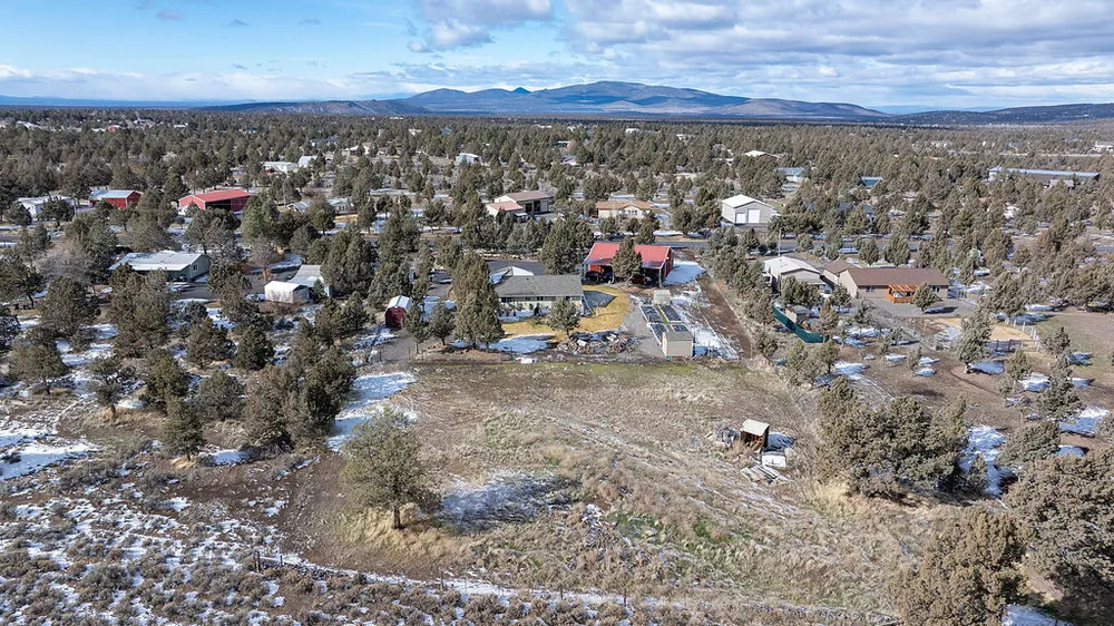 13574 SE Southwood Dr, Prineville, OR 97754