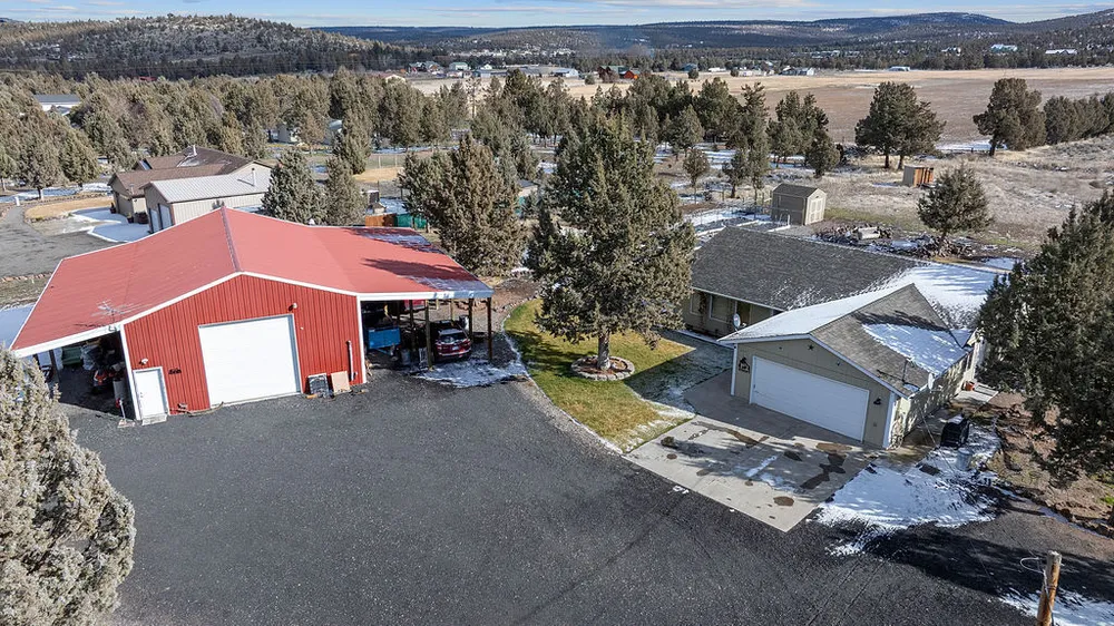 13574 SE Southwood Dr, Prineville, OR 97754