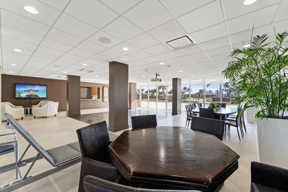 2000 S Ocean Blvd, Boca Raton, FL 33432