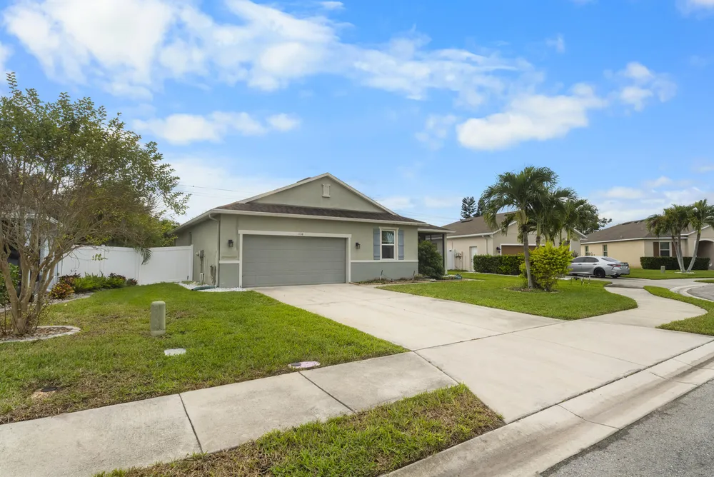 110 65th Ave E, Bradenton, FL 34203