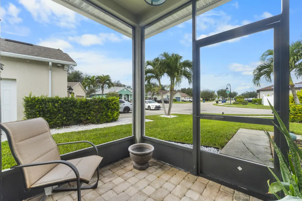 110 65th Ave E, Bradenton, FL 34203