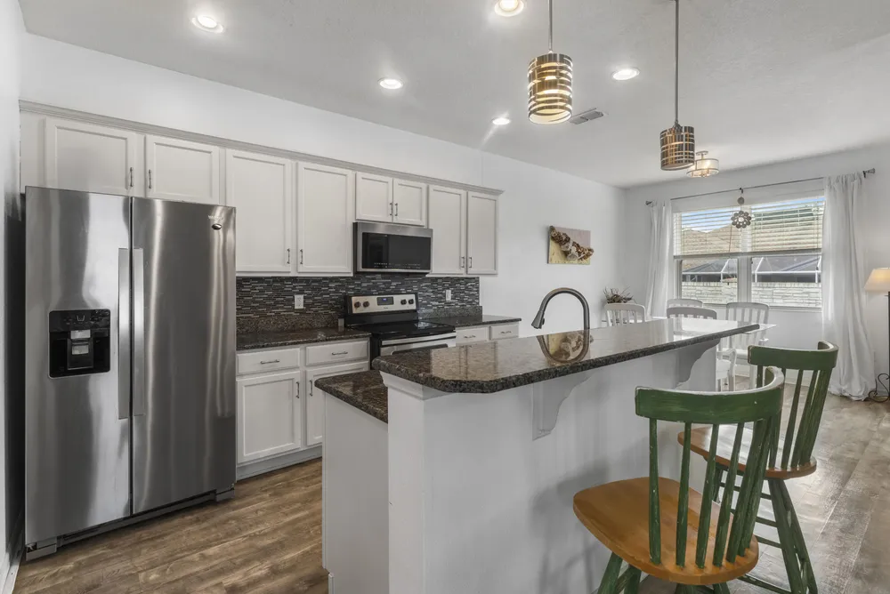 110 65th Ave E, Bradenton, FL 34203