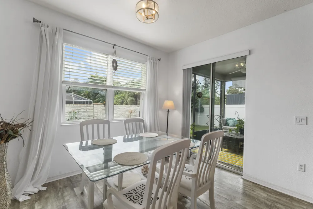 110 65th Ave E, Bradenton, FL 34203