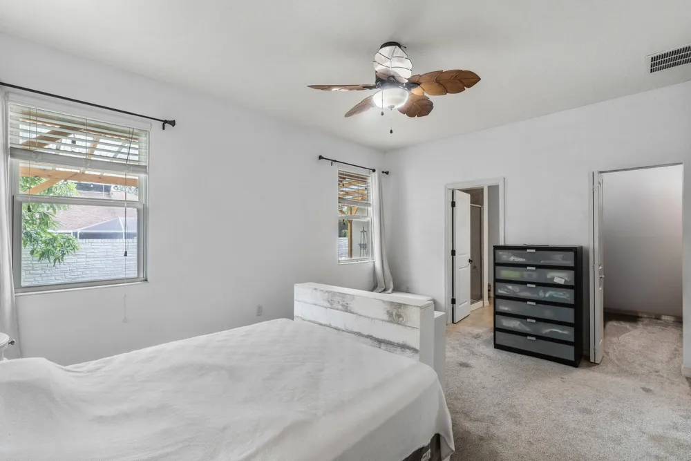 110 65th Ave E, Bradenton, FL 34203