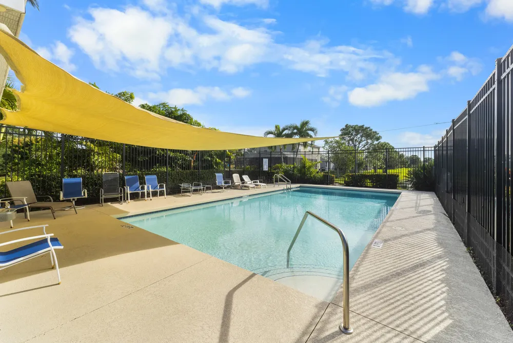 110 65th Ave E, Bradenton, FL 34203