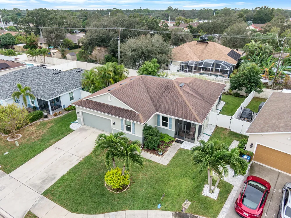 110 65th Ave E, Bradenton, FL 34203