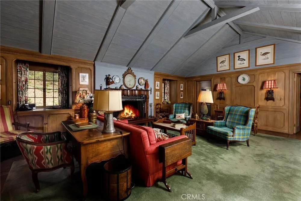 28641 NORTH SHORE RD, Lake Arrowhead, CA 92352