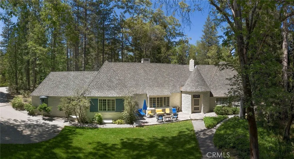 28641 NORTH SHORE RD, Lake Arrowhead, CA 92352