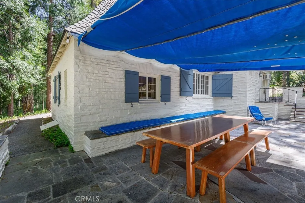 28641 NORTH SHORE RD, Lake Arrowhead, CA 92352