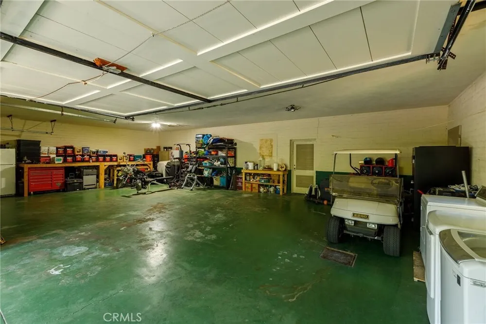 28641 NORTH SHORE RD, Lake Arrowhead, CA 92352