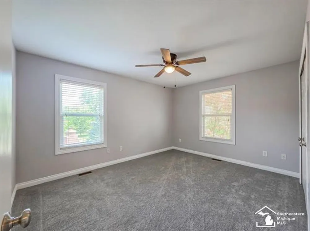 14922 Wildwood Dr, Monroe, MI 48161