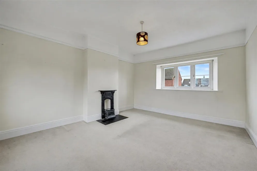 Property carousel item 10