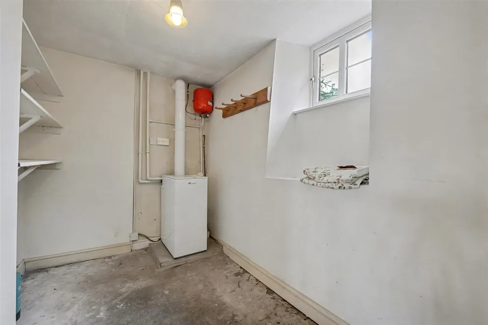 Property carousel item 27