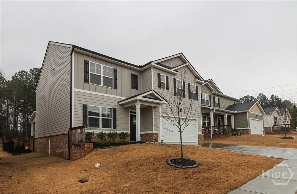 271 Canyon Ferry Way, Hoschton, GA 30548