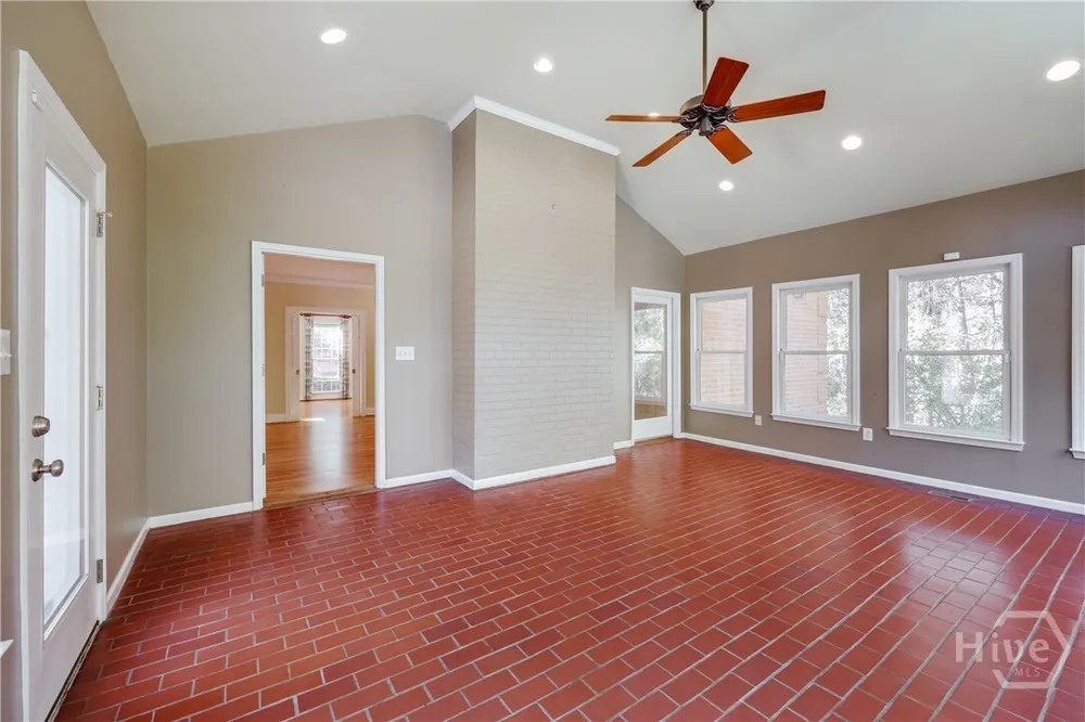 150 Walton Creek Rd, Athens, GA 30607