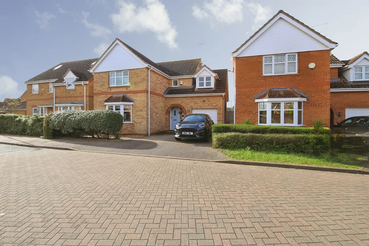 Ford Close, Yaxley, Peterborough