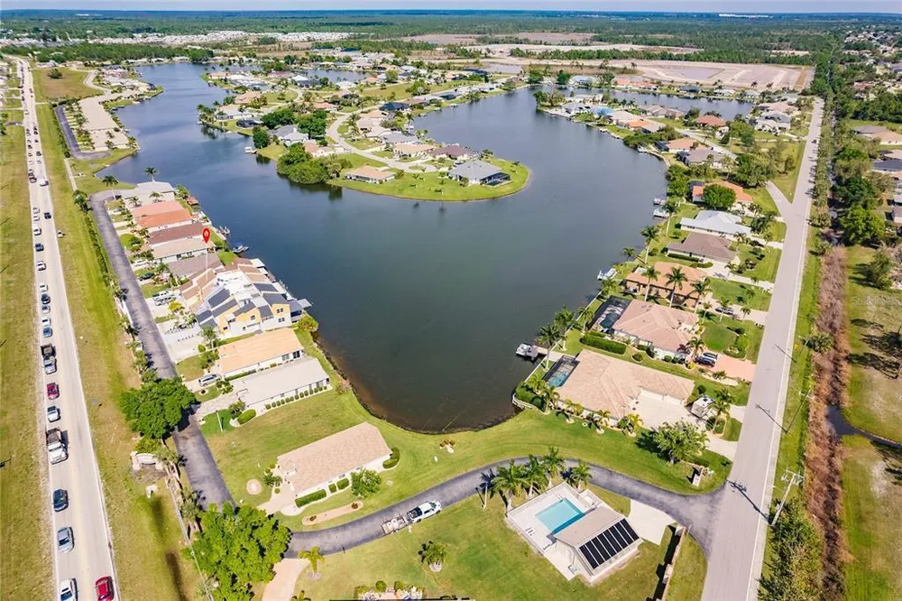 12908 SW Doug Dr, Lake Suzy, FL 34269