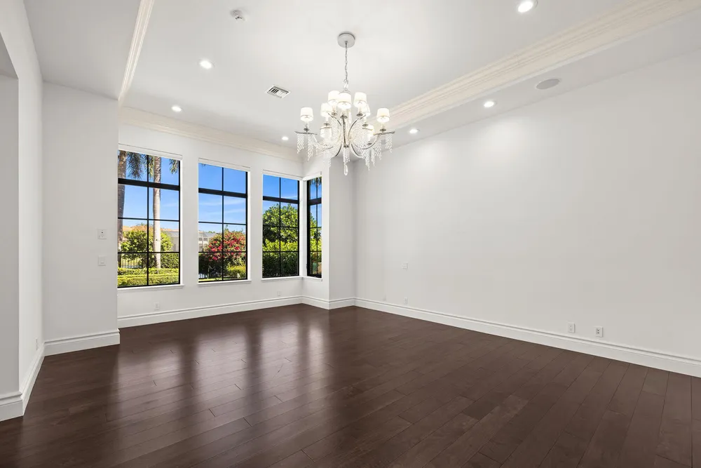 9253 Este Lago Dr, Boca Raton, FL 33496-1053