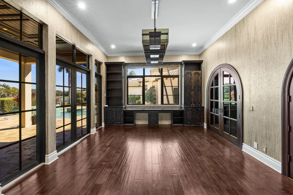 9253 Este Lago Dr, Boca Raton, FL 33496-1053