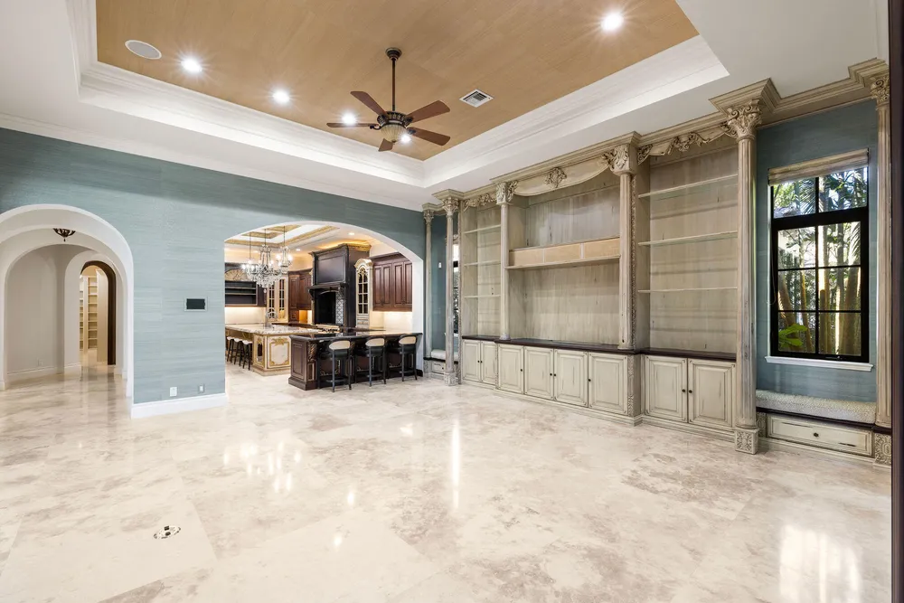 9253 Este Lago Dr, Boca Raton, FL 33496-1053