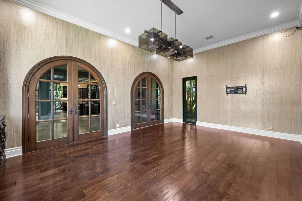 9253 Este Lago Dr, Boca Raton, FL 33496-1053