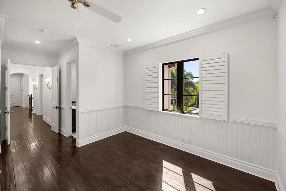 9253 Este Lago Dr, Boca Raton, FL 33496-1053