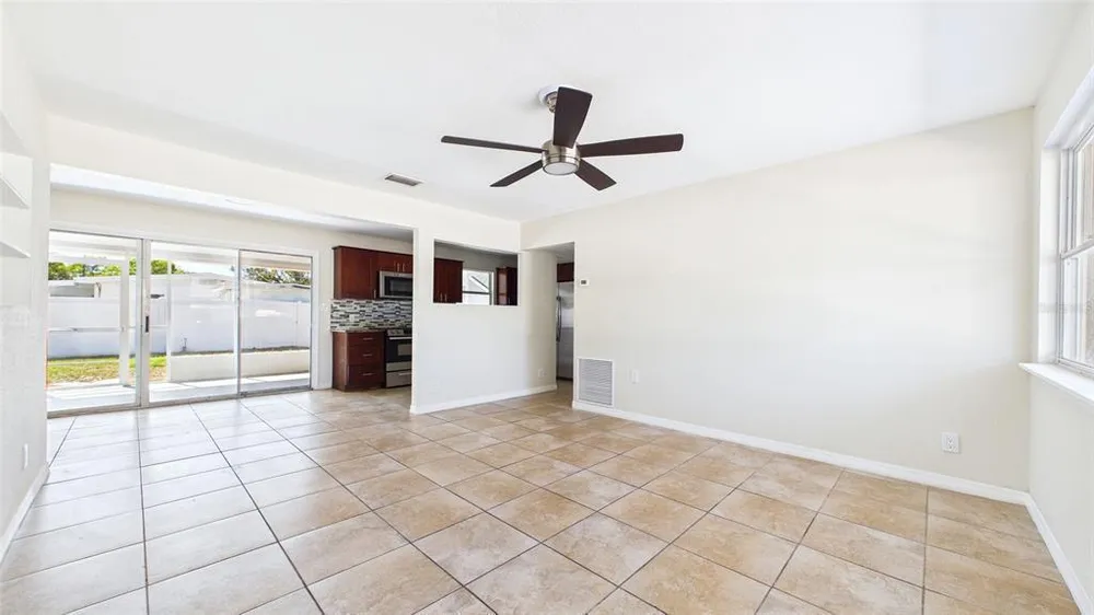 4418 W Fairview Heights, Tampa, FL 33616