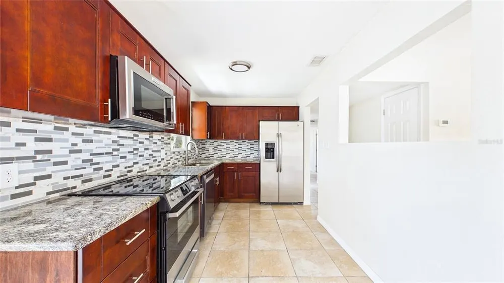 4418 W Fairview Heights, Tampa, FL 33616