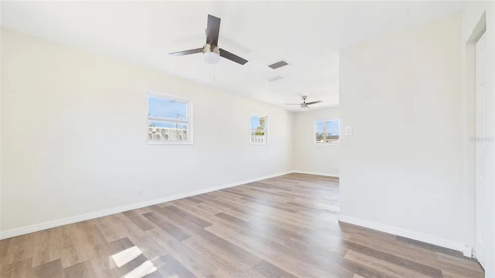 4418 W Fairview Heights, Tampa, FL 33616