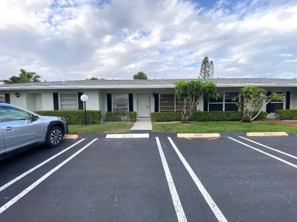 2331 Croton Ln, Delray Beach, FL 33445